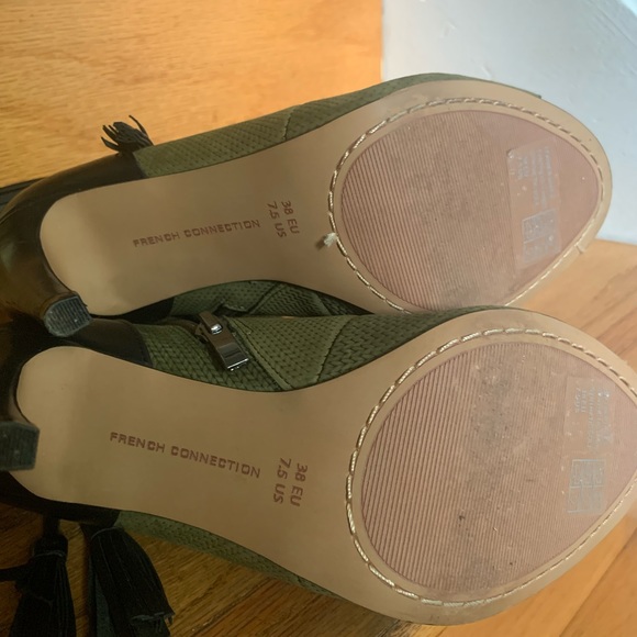 French Connection open-toe booties. Leather upper, synthetic sole. 3+” heels. - Picture 8 of 10